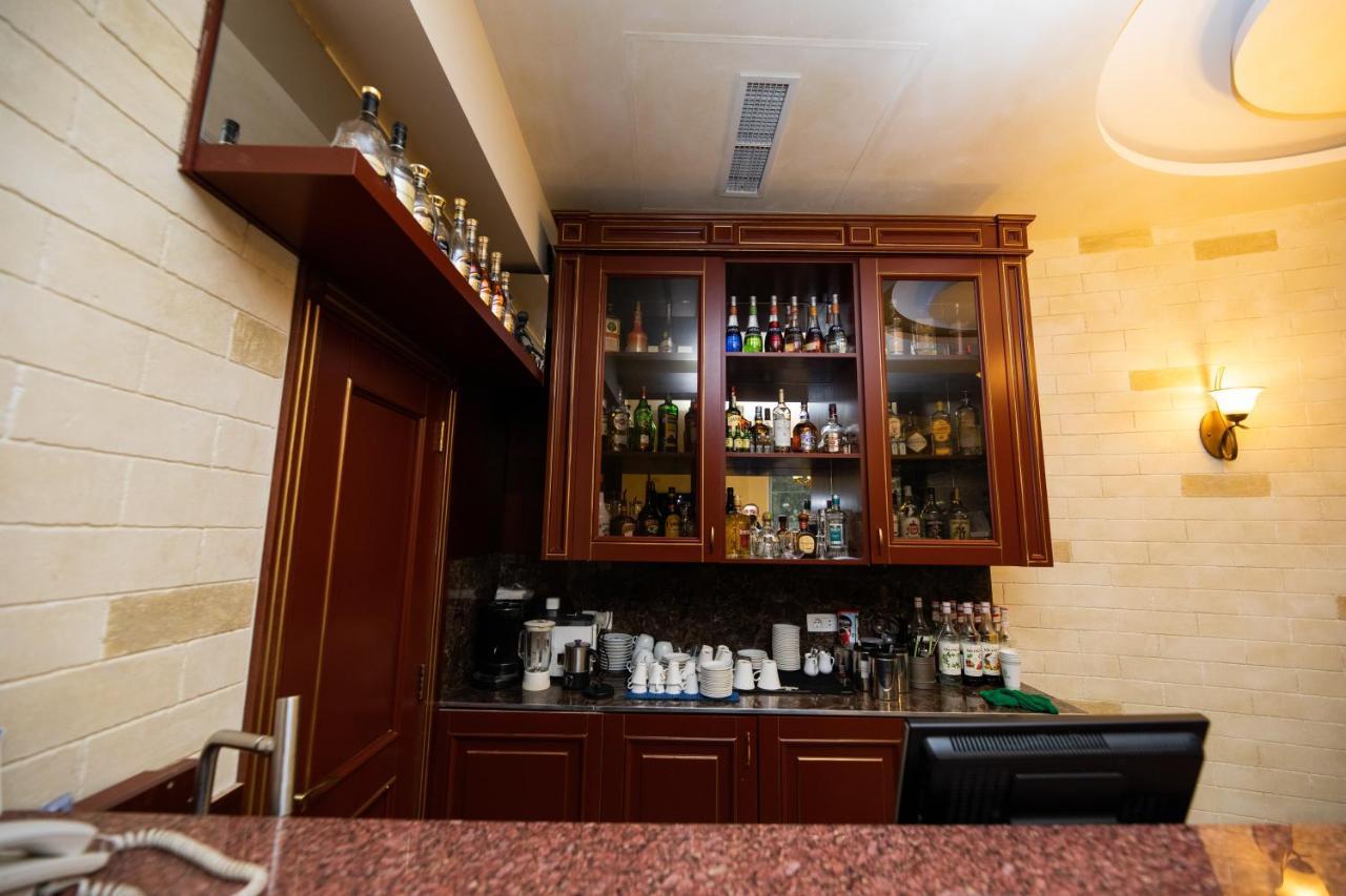 Diamond Hotel Yerevan Exterior photo