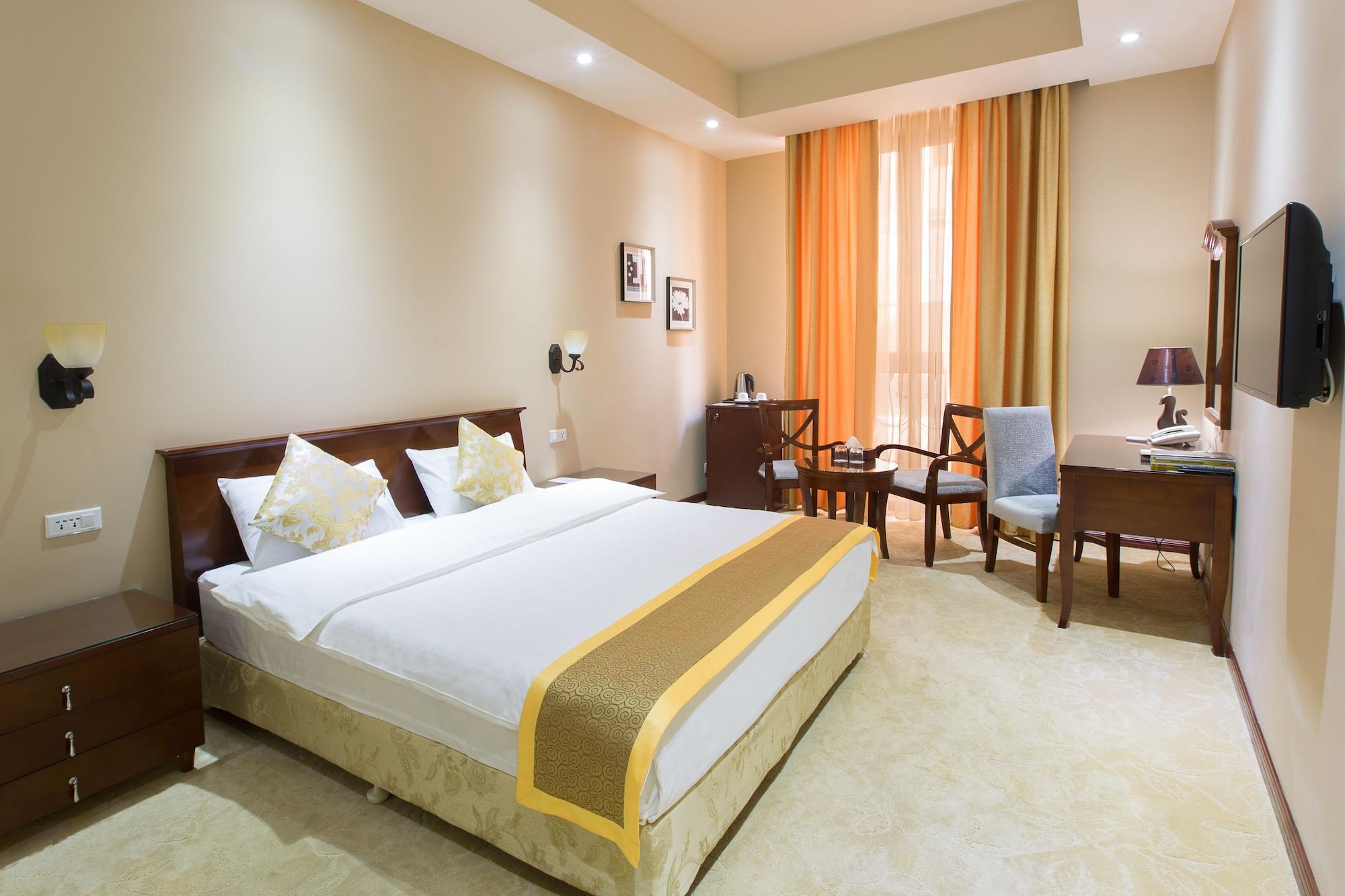 Diamond Hotel Yerevan Exterior photo